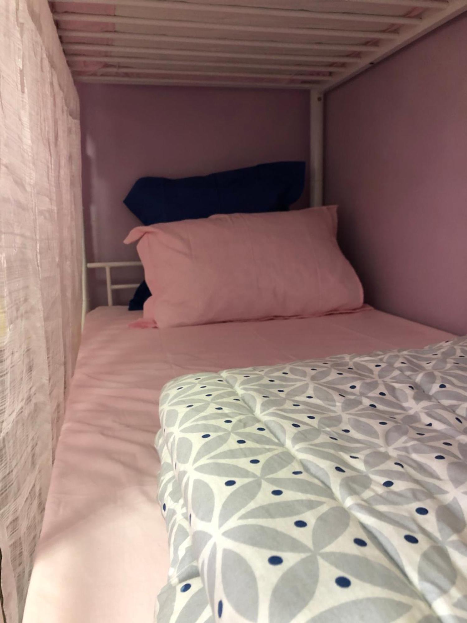 Female-Dortoir Femme -Dorm Shared Room Paris 보비니 외부 사진