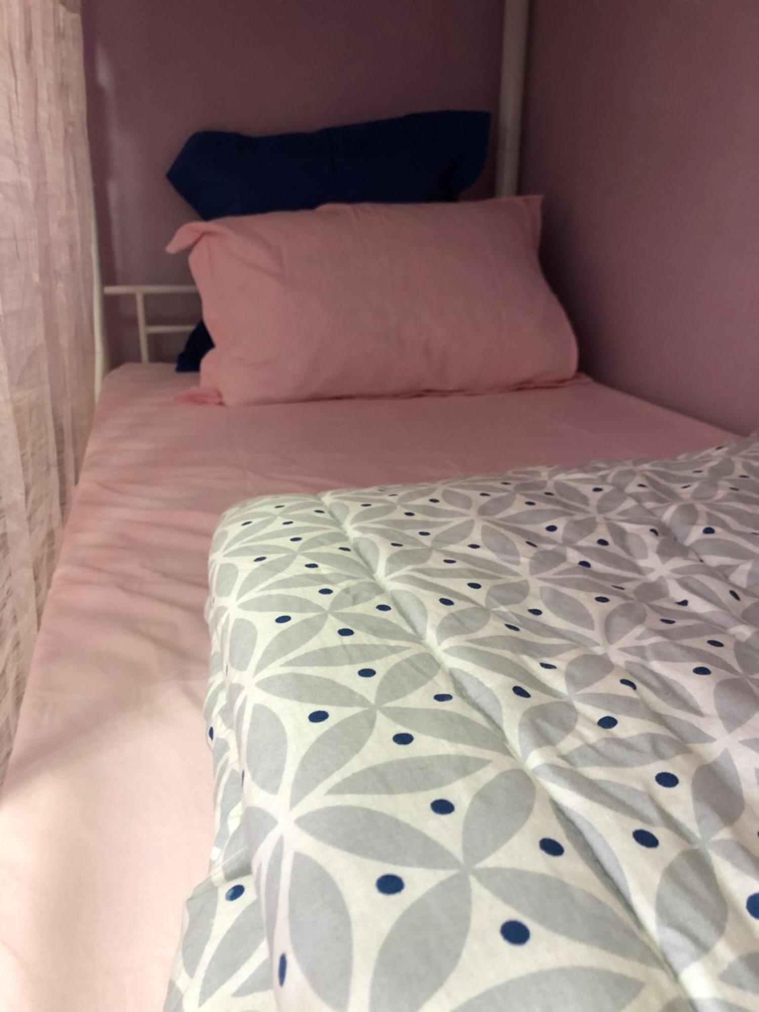 Female-Dortoir Femme -Dorm Shared Room Paris 보비니 외부 사진