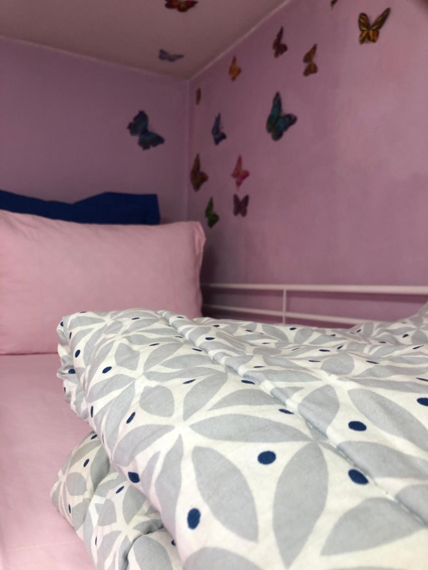 Female-Dortoir Femme -Dorm Shared Room Paris 보비니 외부 사진