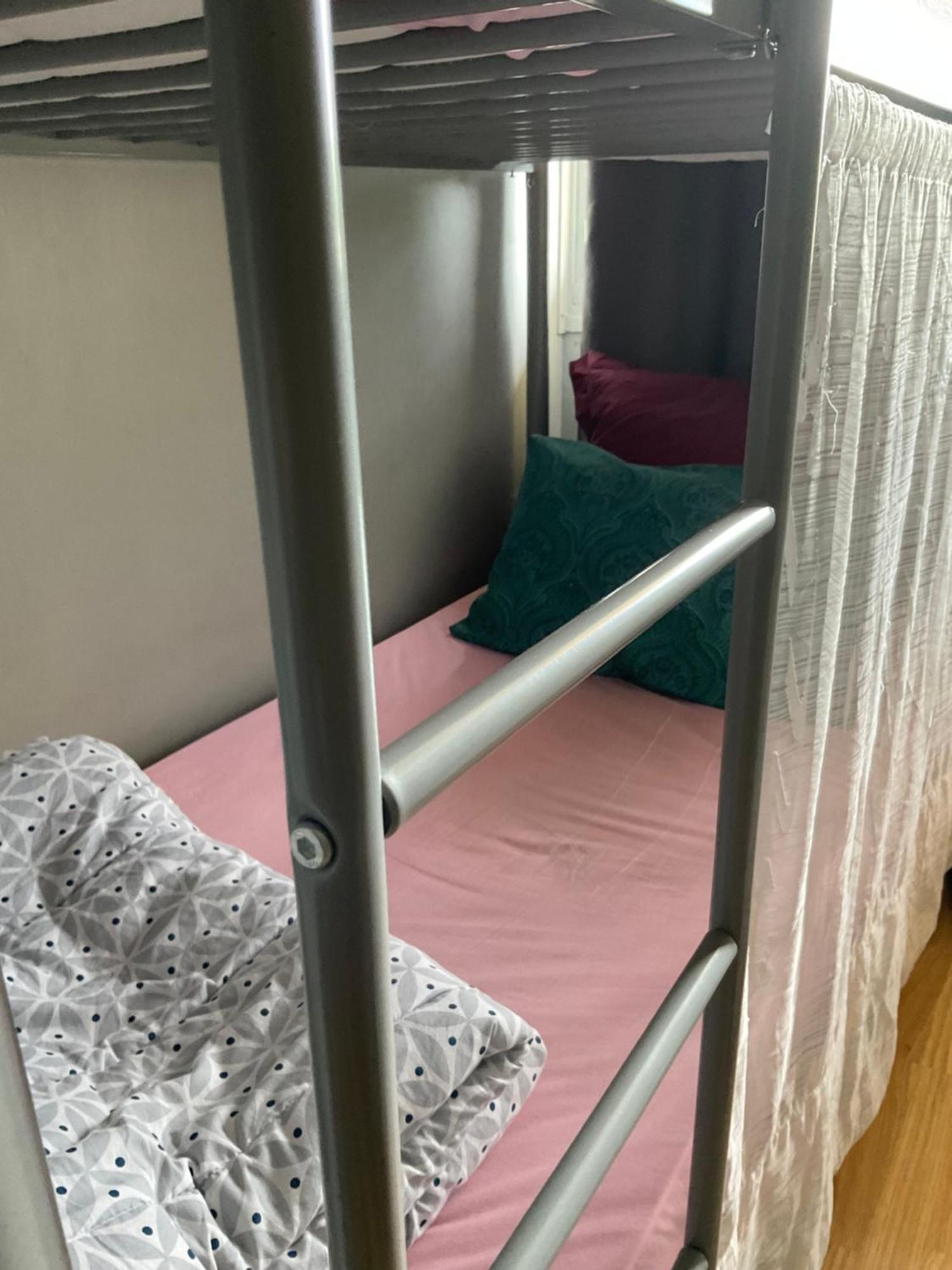Female-Dortoir Femme -Dorm Shared Room Paris 보비니 외부 사진