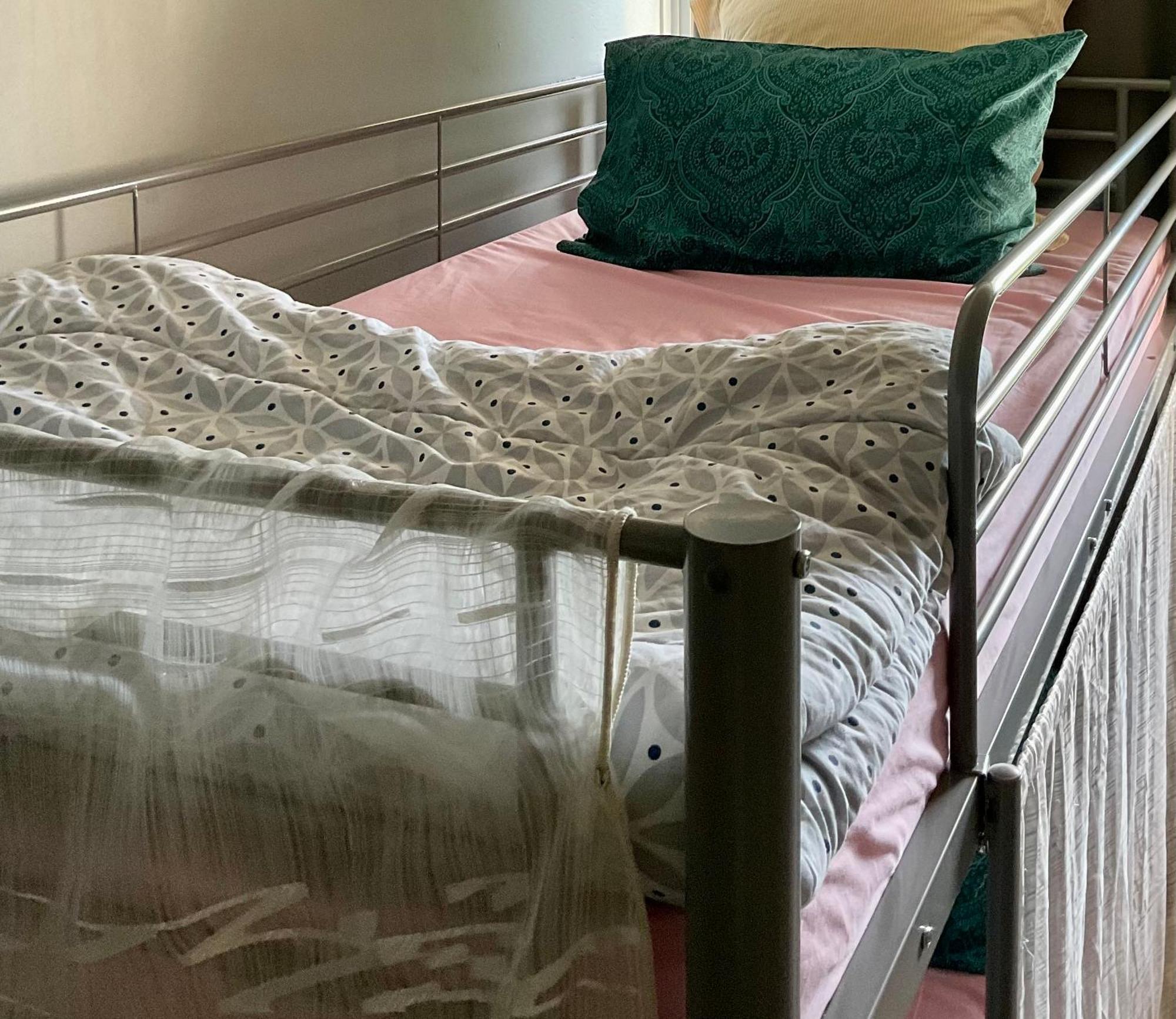 Female-Dortoir Femme -Dorm Shared Room Paris 보비니 외부 사진